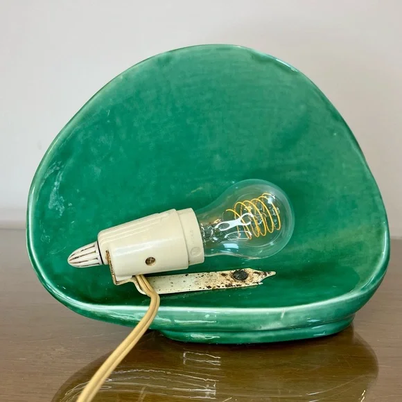 Vintage MCM TV Lamp - Planter, Green Drip Glaze, Shell Design Ambient Light Vibe - Picture 7 of 17